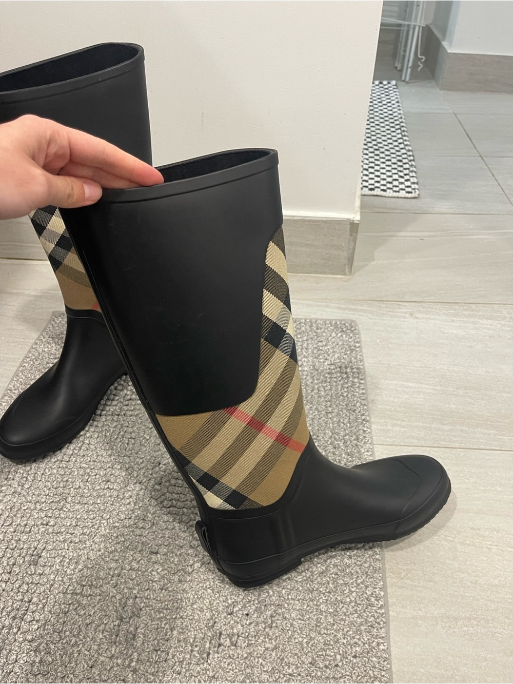 Burberry Nova check tall rain boots rubber size 39 authentic luxury boots - Picture 6 of 16